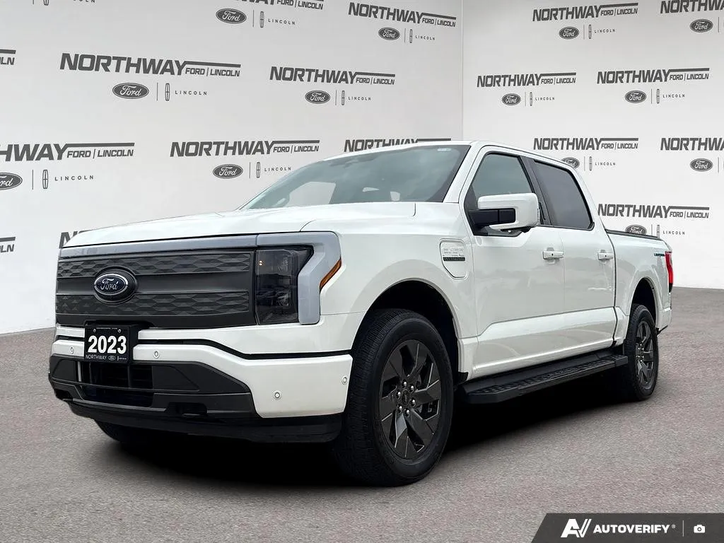 2023 Ford F-150 Lightning LARIAT