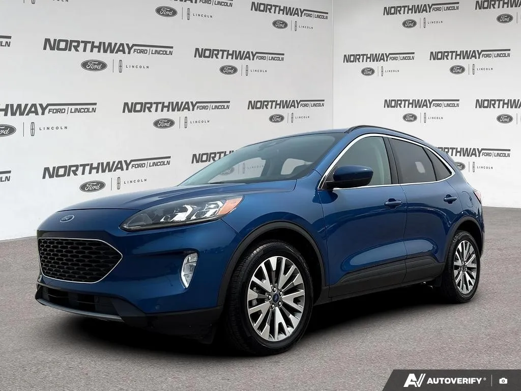 2022 Ford Escape Titanium AWD