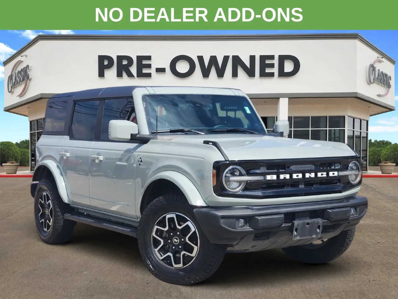 2024 Ford Bronco Outer Banks