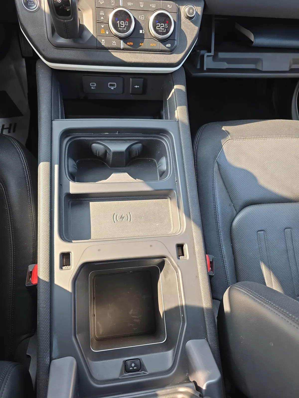 2022 Land Rover Defender 110 X-Dynamic SE