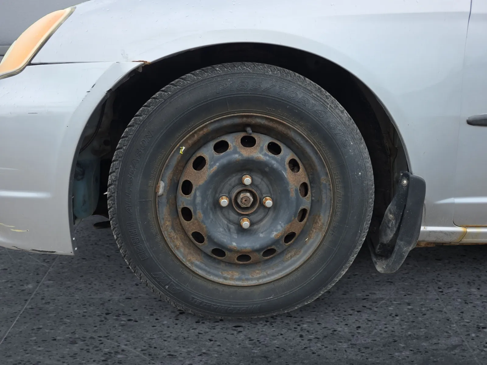 2003 Honda Civic DX Sedan 4-spd AT with Front Side Airbags