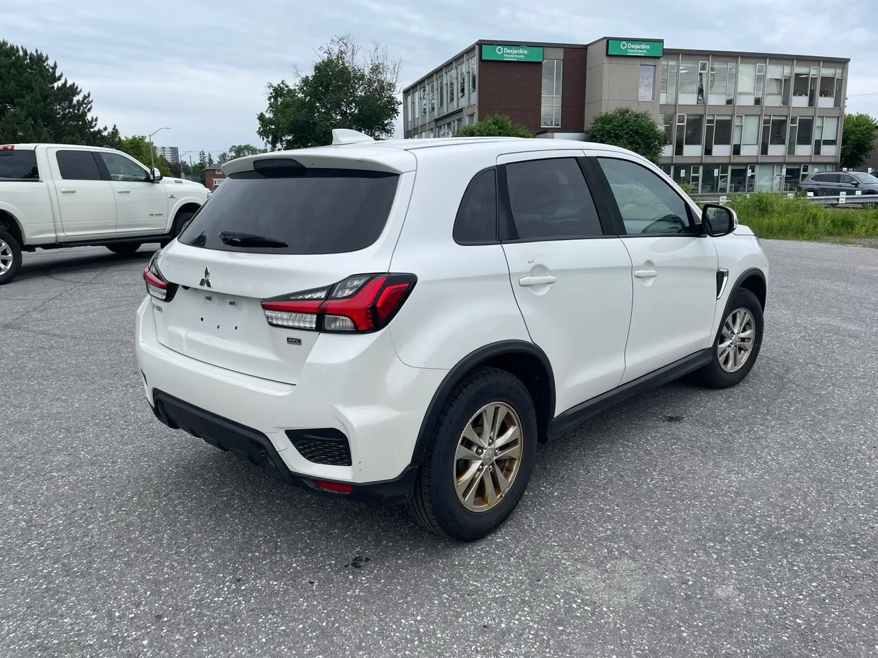 2020 Mitsubishi RVR ES 4WD