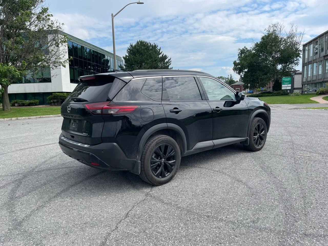 2023 Nissan Rogue SV Midnight Edition