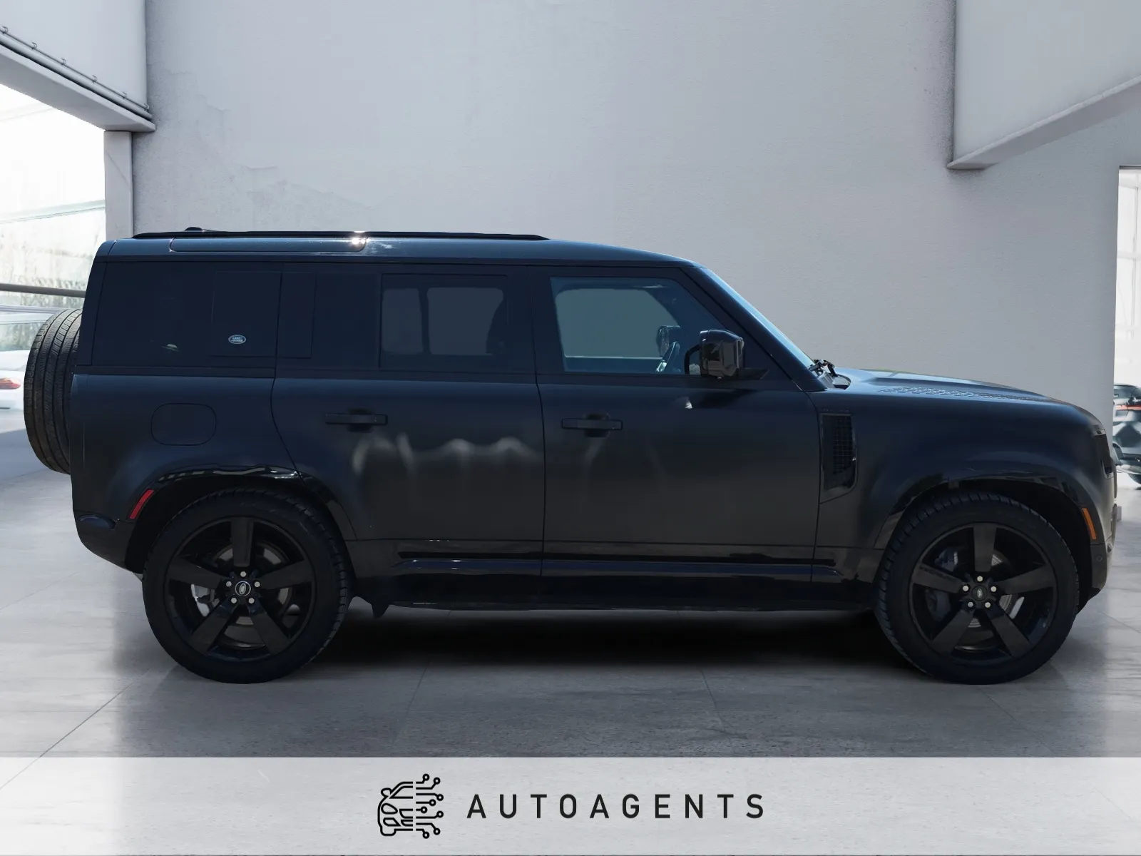 2022 Land Rover Defender 110 X-Dynamic SE P400