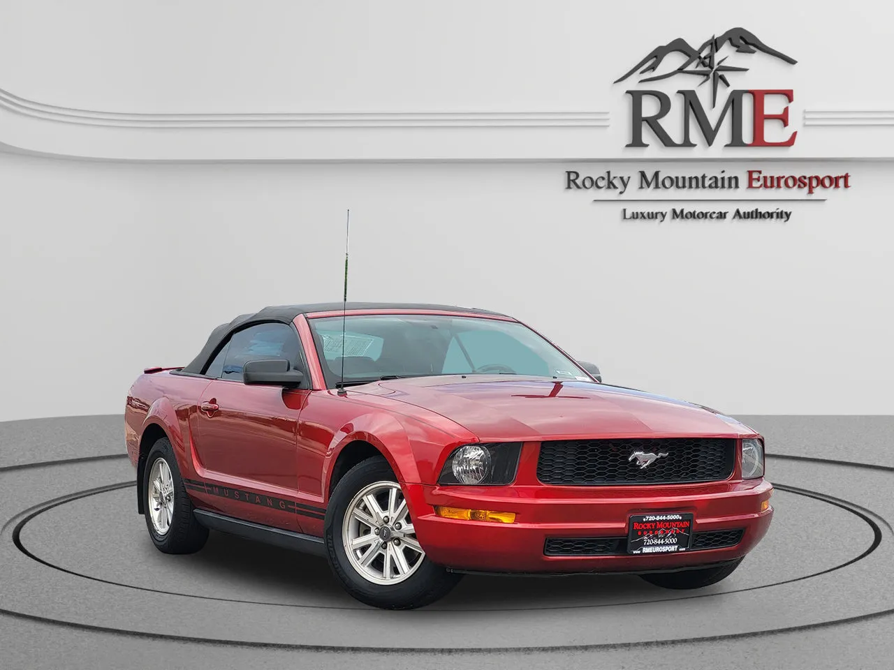 2007 Ford Mustang V6 Deluxe