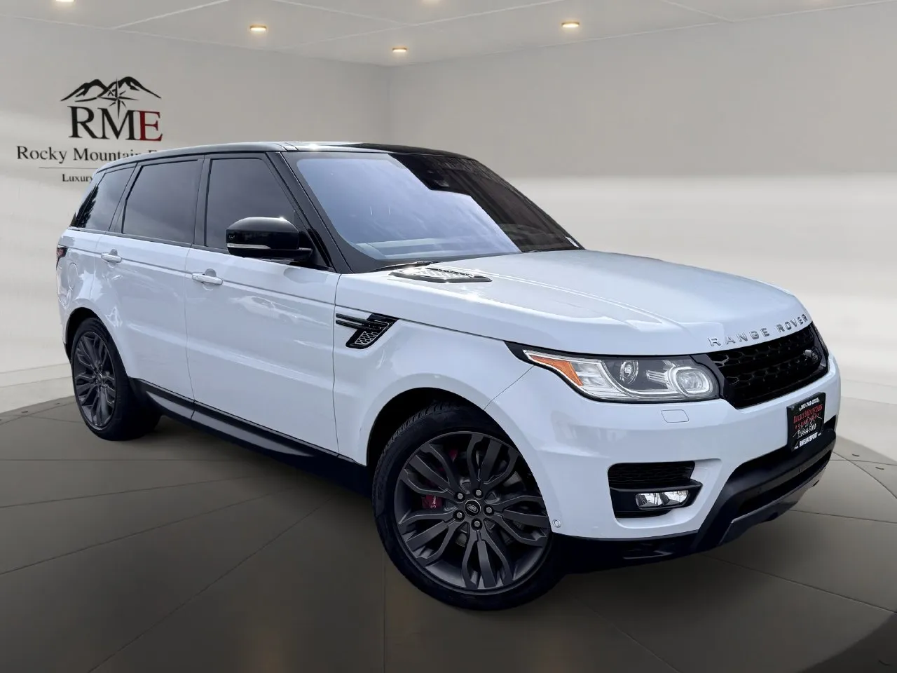 2016 Land Rover Range Rover Sport 5.0L V8 Supercharged Dynamic